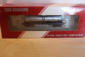 HO Scale Red Caboose, Single Dome Tank Car, Carter, Silver, #5528 - RR-33020-2 - Picture 1 of 3