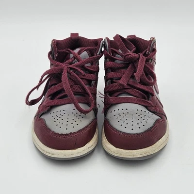 Nike Air Jordan 1 Mid Cherrywood Rojo/Gris/Blanco DQ8424-615 Talla 11C Encaje Alto Foto 1 de 4