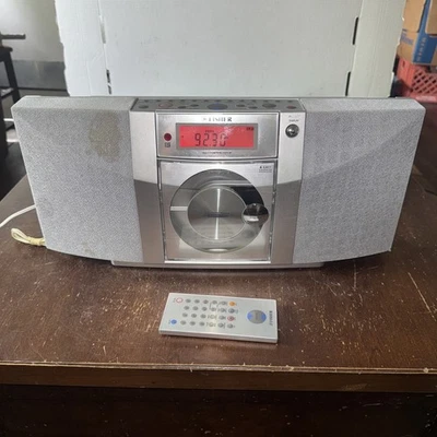 Fisher SLIM-1800 Reproductor de CD Sintonizador AM/FM Radio Estéreo Compacto con Control Remoto Foto 1 de 4