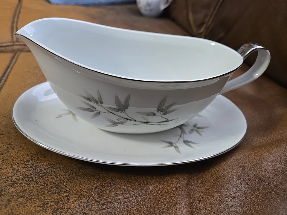 Vintage Fine China Bamboo Garden Japan 1552 Gravy Boat W/ Oval Plate - Image 1 of 4