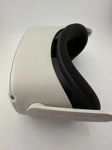 Meta Oculus Quest 2 256GB VR Headset ONLY - Picture 1 of 7