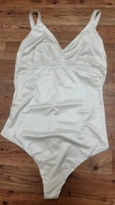 Body Spanx 10322R Shaping Satén Tanga Marfil Líquido Elastizado Talla 3X~ $78 Foto 1 de 4