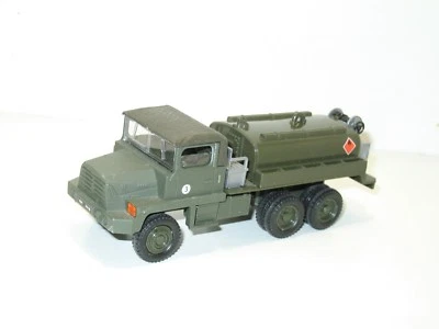 SOLIDO Camion Berliet GBC KT Cisterne Militare Esercito Francese Kaki - Immagine 1 di 3