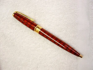 S.T. Dupont VERTIGO RED Ballpoint Pen Excellent - Picture 1 of 3