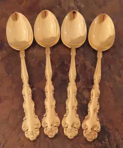 Oneida Oro Dorado Beethoven Juego de 4 Cucharaditas Cubiertos Inoxidable Lote H - Imagen 1 de 4