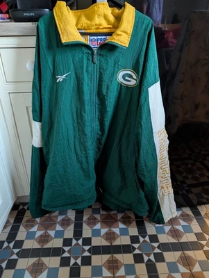 Vintage 90s Pro Line Green Bay Packers Windbreaker in "excellent condition!  - Image 1 of 4