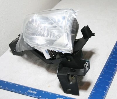 PASSENGER SIDE 97-05 Chevy VENTURE SILHOUETTE MONTANA RIGHT Headlamp Assembly - Изображение 1 из 4