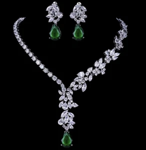 18k White Gold Plated Lab-Created Green Emerald Necklace Earrings Set Gorgeous - Picture 1 of 10