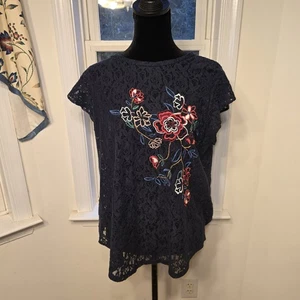 LOFT dunkelblaues kurzärmliges Spitzentop mit Blumenstickerei – Damen Large - Bild 1 von 6