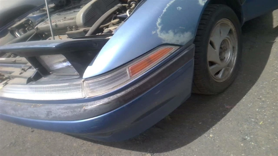 Driver Corner/Park Light Park Lamp-turn Signal Outer Fits 90-91 LASER 30365036 - Image 1 of 4