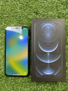 Apple iPhone 12 Pro, 256 Go - Entièrement débloqué - Appareil photo d'occasion ne fonctionne pas - Photo 1 sur 8