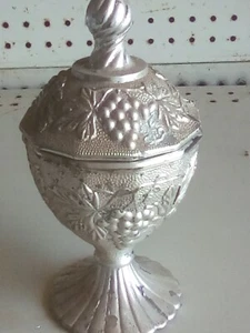 vintage silver glass pedestal candie dish grape pattern - Picture 1 of 7