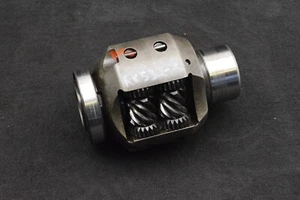 Audi S4 B5 A6 C5 6-Speed Manual 01E manual Gearbox Center Diff Torsen 01E409751F - Picture 1 of 2