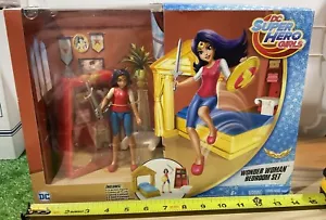 DC Super Hero Girls Wonder Woman Bedroom Set with Exclusive Wonder Woman NIB - Picture 1 of 8