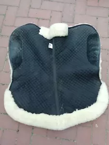 Echt Lammfell Westernpad Pad Sattelunterlage Western - 78 x 72 cm - S. G. Zust. - Bild 1 von 2
