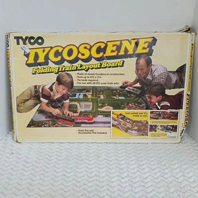 Tyco Scene Folding Train Railroad Layout Board 4.5' X 3.5' Unfolds 1982 Model - Image 1 of 4