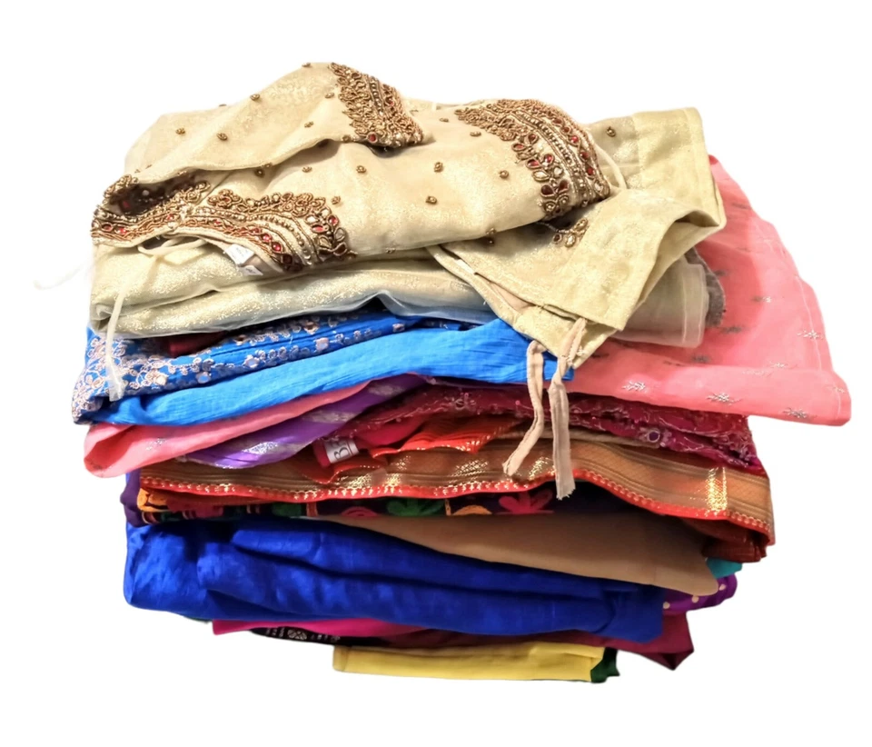 Lote de ropa de tela bordado mezcla de cuentas costura artesanía India Oriente Medio África 15 lb Foto 1 de 4