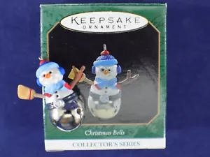 Hallmark Keepsake miniatura ornamento pupazzo di neve campana 3RD 1997 Natale in scatola - Foto 1 di 8