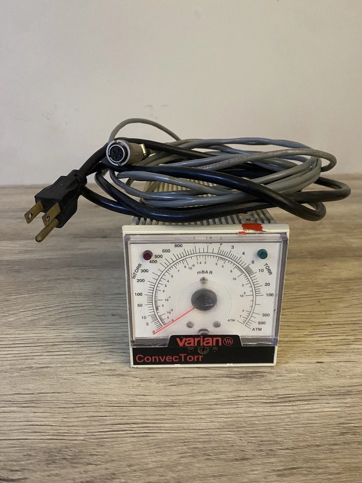 Varian Convectorr GA Vacuum Gauge Controller L9104-303 115VAC 60 Hz With CABLE - Image 1 of 4