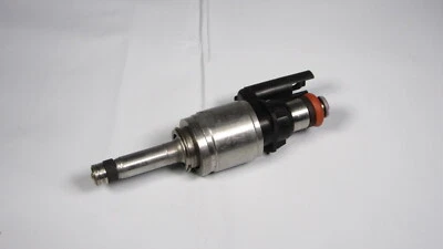 FOR VOLVO 14-2018 S60 S80 V60 V70 XC40 XC60 XC70 XC90 2.0 FUEL INJECTOR 31303495 - Image 1 of 4