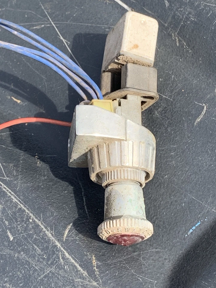 Interruptor intermitente de 4 vías Signal Stat Wide 711 vintage montaje iluminado mercado de accesorios Foto 1 de 4