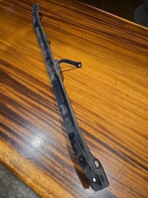 Barra de amarração 98-05 Lexus GS300 OEM núcleo do radiador inferior suporte P8438*G - Imagem 1 de 4