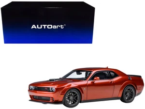 Autoart 2022 Dodge Challenger R/T Scat Pack Widebody Sinamon Stick 1/18 71773 - Picture 1 of 5