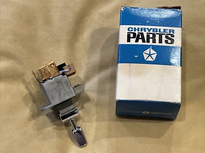 Wiper Switch# 2864186 – 3-speed – 1968 Dodge Polara/Monaco – NOS - Image 1 of 4