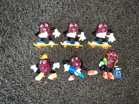 1987 California Raisins Lot 6 Guitar Skateboard Bowling Figures Vtg 80s 90s Toy Cover
