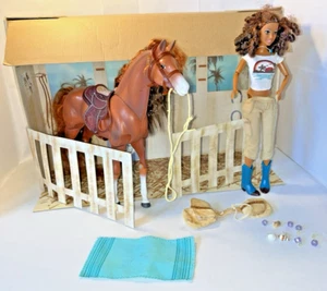 Barbie Cali Doll W/ Horse Baja in Stable Halter Blanket Saddlebag & Saddle RARE - Picture 1 of 24