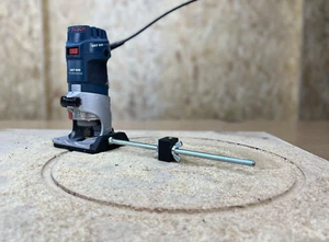 Kreisvorrichtung für Bosch GKF-600 Trimmer Router voll verstellbar - Bild 1 von 9