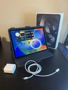 Apple iPad Air M1 5th Generation 256GB Space Gray w case screen protector bundle - Picture 1 of 15