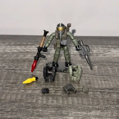 Mega Call Of Duty CNG86 Combat Fighter Pilot Figure Rocket Weapons Extras - Image 1 of 4