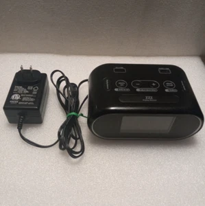 IHome HIH35 LCD Triple Display Alarm Clock With Charger - Picture 1 of 7