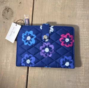NEW w/ TAGS Vera Bradley TRAVEL WALLET / Passport wallet in Ellie Flowers - Picture 1 of 6