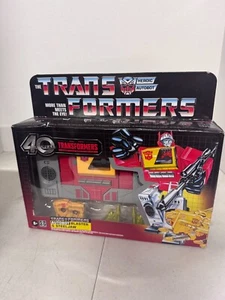 Transformers Retro 40th Anniversary Autobot Blaster & Steeljaw BOX DAMAGE - Picture 1 of 3