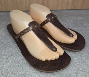 Frye Leather T-Strap Sandals Flip Flops Brown Size 10 studded - Picture 1 of 5
