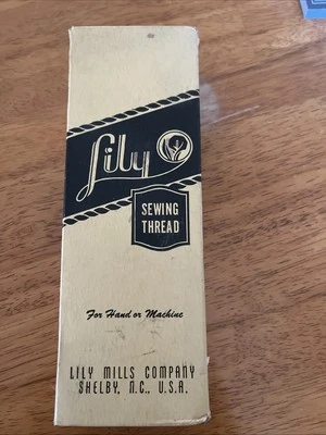 Vintage Lily Sewing Thread Art Lily Mill Co. Box Art 2 Over 480 Yards - Image 1 of 4