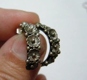 Vintage Pretty Sterling Silver Flower Half Hoop Earrings by K Montoya Navajo - Picture 1 of 4