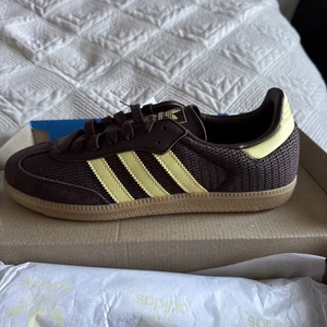 Adidas Samba OriginalsWomen’s Chocolate Brown/yellow Trainers Sz UK 7 Brand New - Picture 1 of 5
