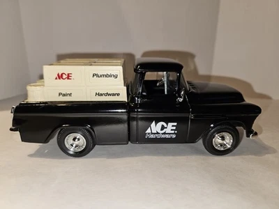 VTG. ERTL 1955 Chevrolet Cameo Pick Up With Crates ACE Hardware # 6 NOS   - Image 1 of 4