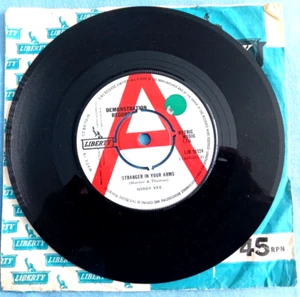 BOBBY VEE, STRANGER IN YOUR ARMS, 1963 LIBERTY DEMO, POP, VINYL EX/EX+ SLEEVE EX - Picture 1 of 3