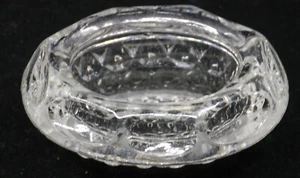 VINTAGE GLASS OVAL MASTER OPEN SALT CELLAR, DIP WITH THUMBPRINT, DIAMOND PATTERN - Picture 1 of 3