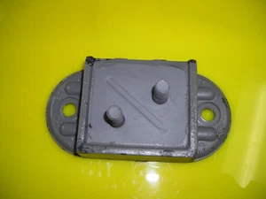 Engine Transaxle Mount Swing Axle Volkswagen VW Bus 1963-1967 211301265A - Foto 1 di 3