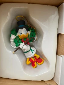 GROLIER DISNEY CHRISTMAS TREE ORNAMENT SCROOGE DUCK DECORATION FIGURE COLLECTION - Picture 1 of 4