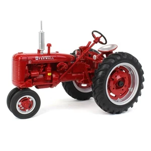 ERTL 1/16 Farmall C Narrow Front Tractor with FFA Logo, 44358 - Picture 1 of 5