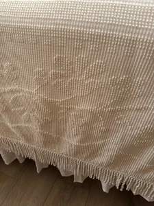 Colcha clásica vintage Bates Chenille Hobnail completa con flecos 84 x 106 marfil blanco - Imagen 1 de 21