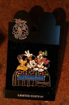 Значок участника актерского состава Disneyland Fair Disneyana ограниченный выпуск эмаль 1000 шт. - Изображение 1 из 2