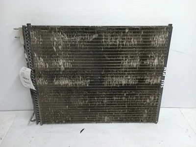 AC Condenser from 2006 Ford F250SD 11521339 - Image 1 of 4