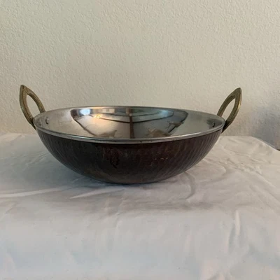 Cuencos de acero inoxidable martillado de cobre Karahi para comida india Foto 1 de 4